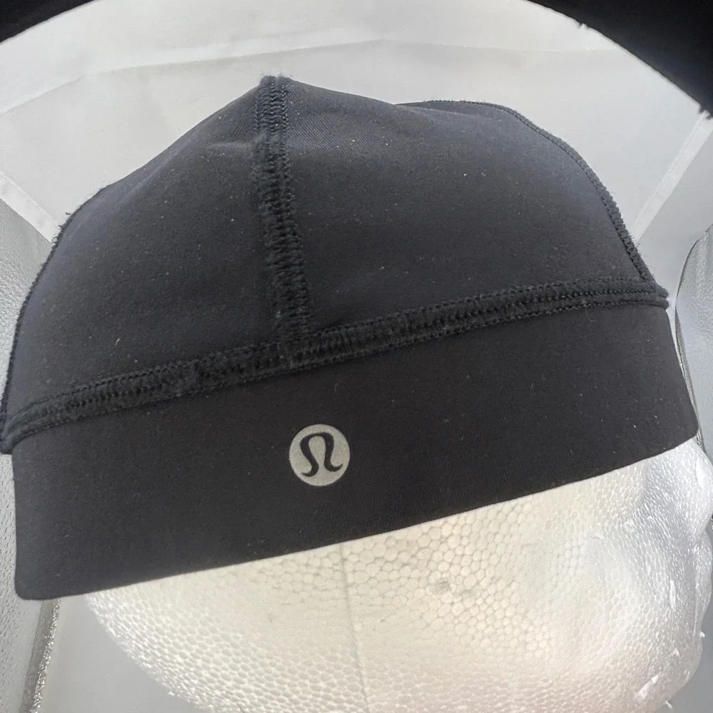 Lululemon Black Athletic Baseball‎ Cap M L